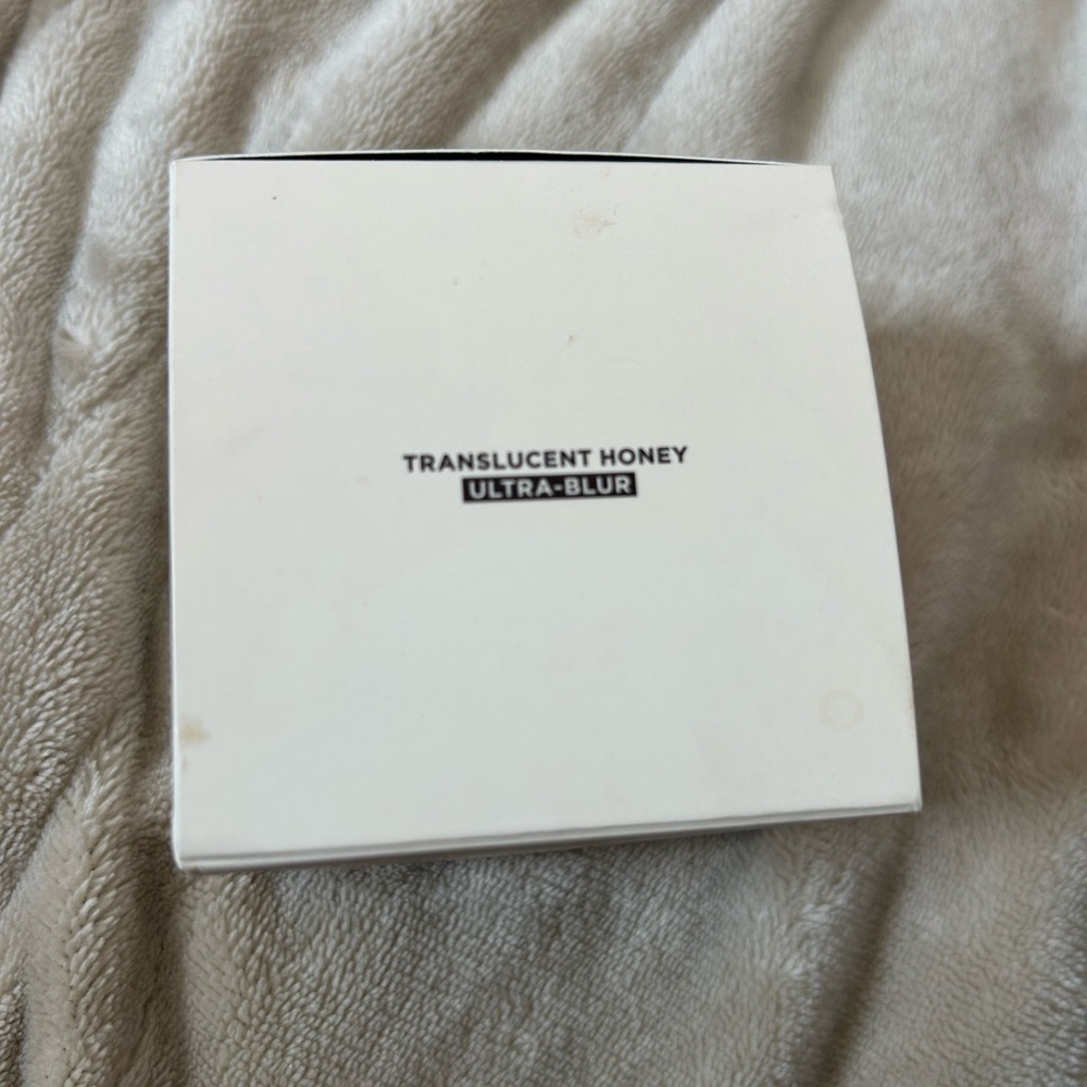 Laura Mercier Translucent Honey Loose Setting Powder Ultra-Blur NIB - Picture 7 of 15